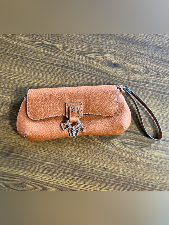 Tommy Hilfiger Handbags - Tommy Hilfiger Like New Brown Leather Wristlet Clutch Baguette